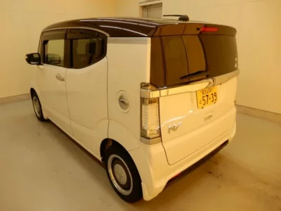 Honda N BOX SLASH