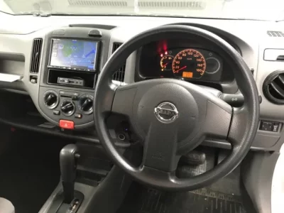 Nissan AD