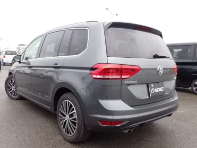 Volkswagen GOLF TOURAN