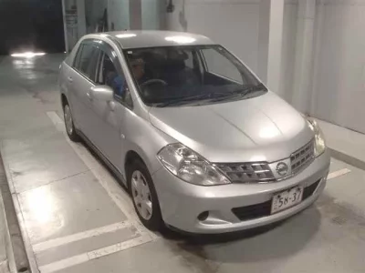 Nissan TIIDA LATIO