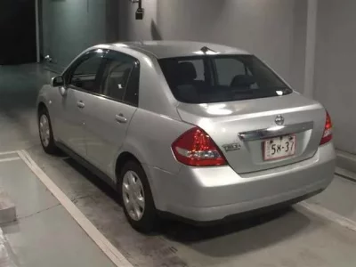 Nissan TIIDA LATIO