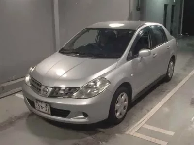 Nissan TIIDA LATIO