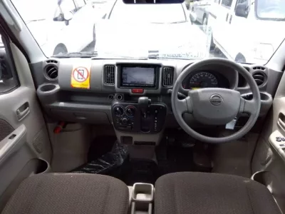 Nissan CLIPPER VAN