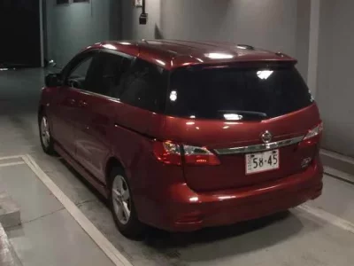 Nissan LAFESTA