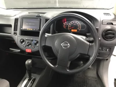 Nissan AD