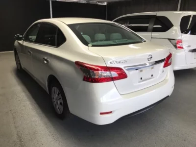 Nissan SYLPHY