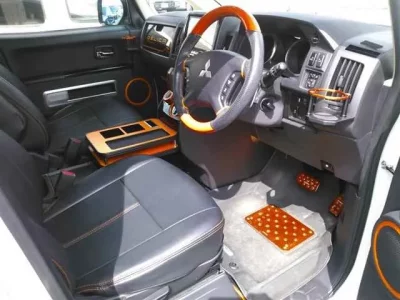 Mitsubishi DELICA D5