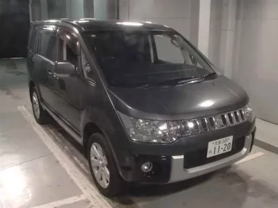 Mitsubishi DELICA D5