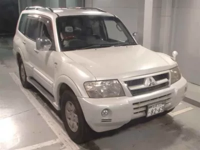 Mitsubishi PAJERO