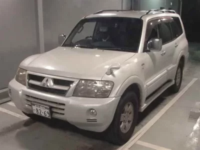 Mitsubishi PAJERO