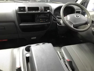Mazda BONGO VAN