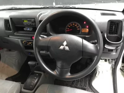 Mitsubishi MINICAB VAN