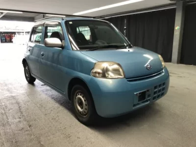 Daihatsu Esse