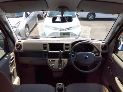 Nissan CLIPPER VAN