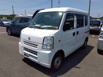 Nissan CLIPPER VAN