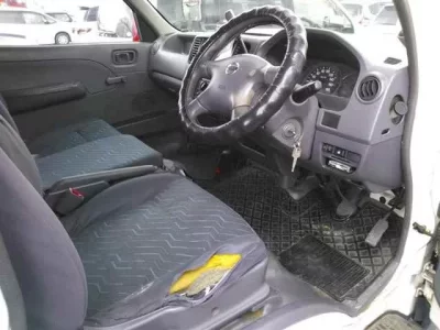 Nissan CARAVAN VAN