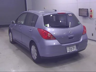 Nissan TIIDA
