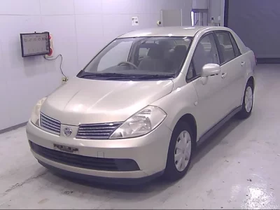 Nissan TIIDA LATIO