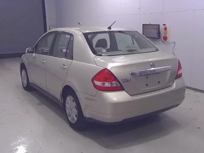 Nissan TIIDA LATIO