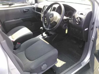 Nissan AD