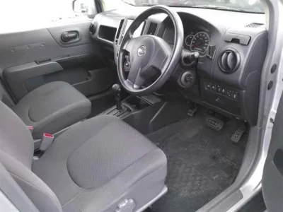 Nissan AD