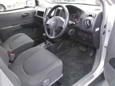 Nissan AD