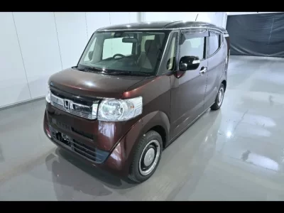 Honda N BOX SLASH
