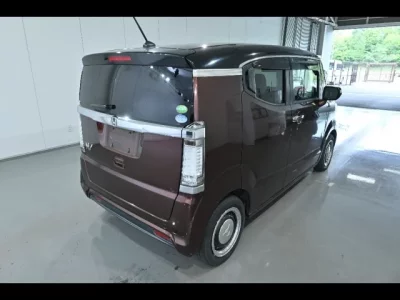 Honda N BOX SLASH