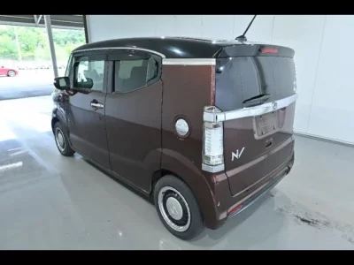 Honda N BOX SLASH