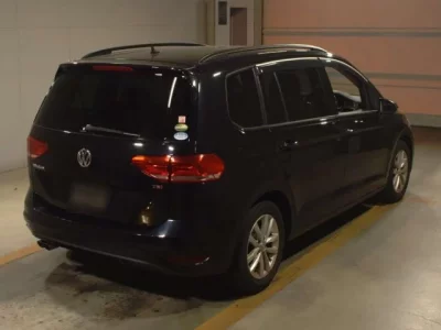 Volkswagen GOLF TOURAN