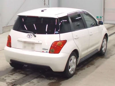 Toyota IST