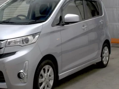 Mitsubishi EK CUSTOM