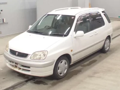 Toyota RAUM