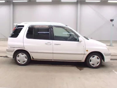 Toyota RAUM