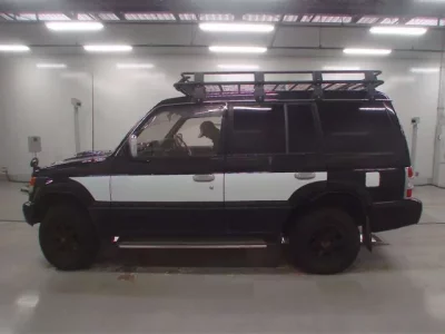 Mitsubishi PAJERO