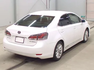 Lexus HS