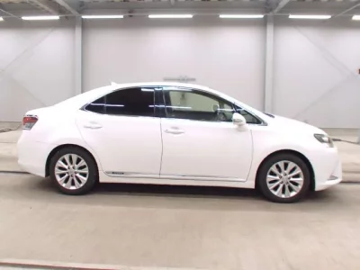 Lexus HS