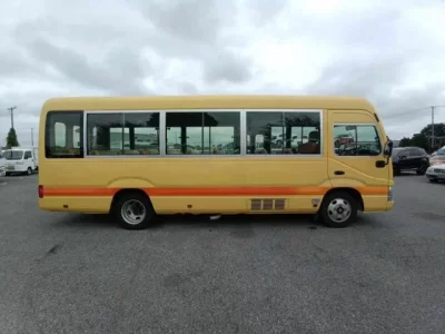 Toyota COASTER