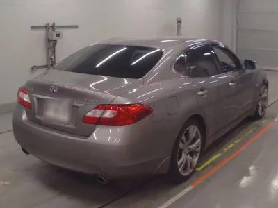 Nissan FUGA