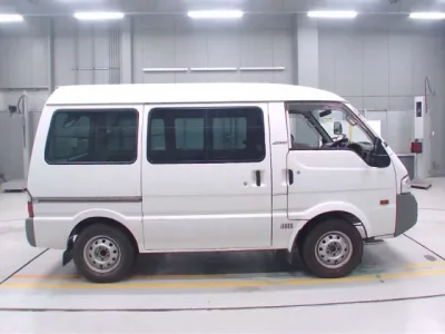 Mazda BONGO VAN