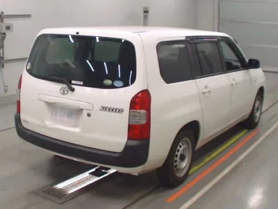 Toyota SUCCEED