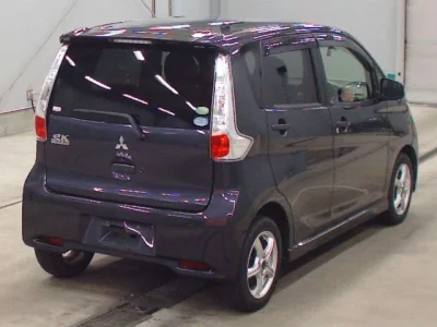 Mitsubishi EK CUSTOM