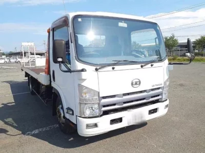 Nissan TRUCK