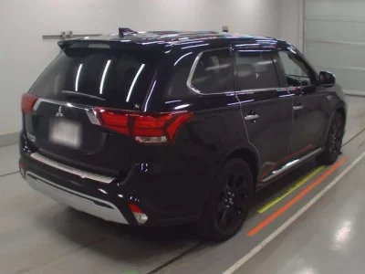 Mitsubishi OUTLANDER PHEV