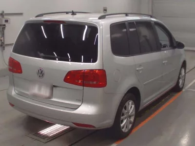 Volkswagen GOLF TOURAN