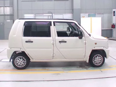 Daihatsu NAKED