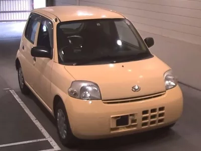 Daihatsu Esse
