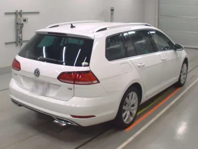 Volkswagen GOLF VARIANT