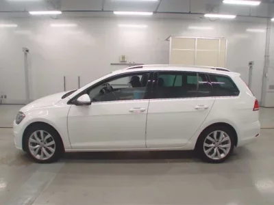 Volkswagen GOLF VARIANT