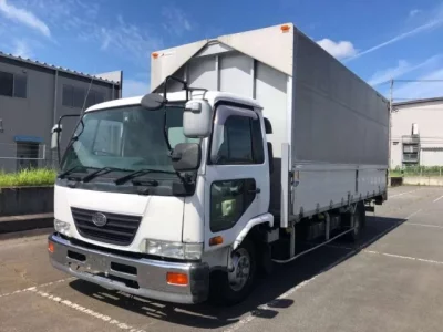 Nissan CONDOR